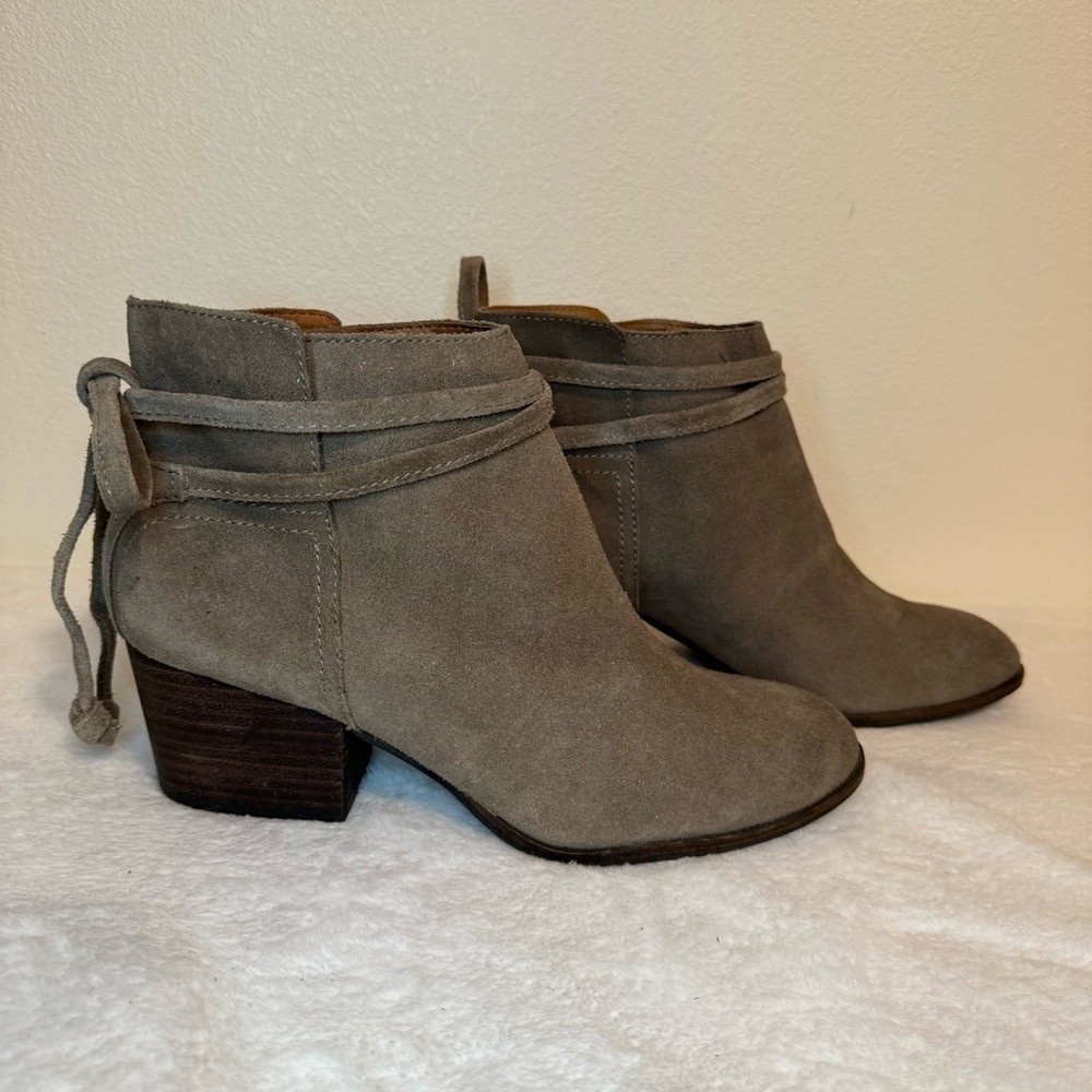 Dolce Vita Tan Suede Leather Ankle Booties Size 10